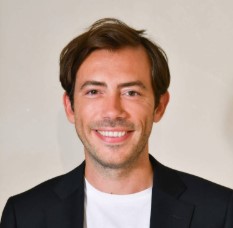 Radu Ionescu - Specialist Sisteme